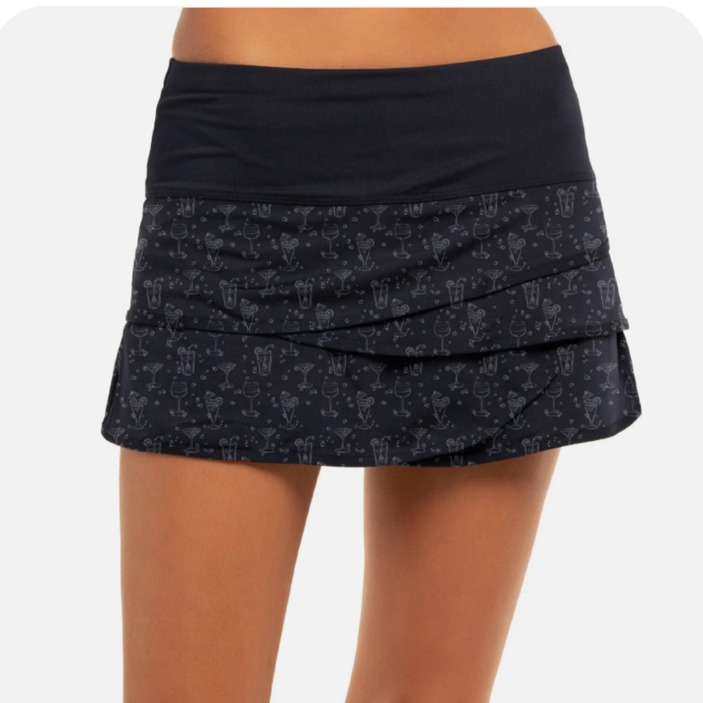 Lucky in love Fiesta Scallop skirt.  Size XL